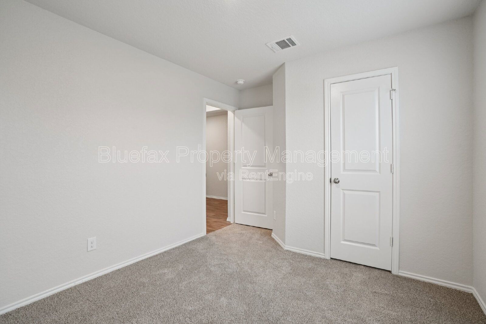 Cozy 1 Story Home in Stoney Creek - Easy Access to Hwy 90 - Large Fenced In Back Yard property image