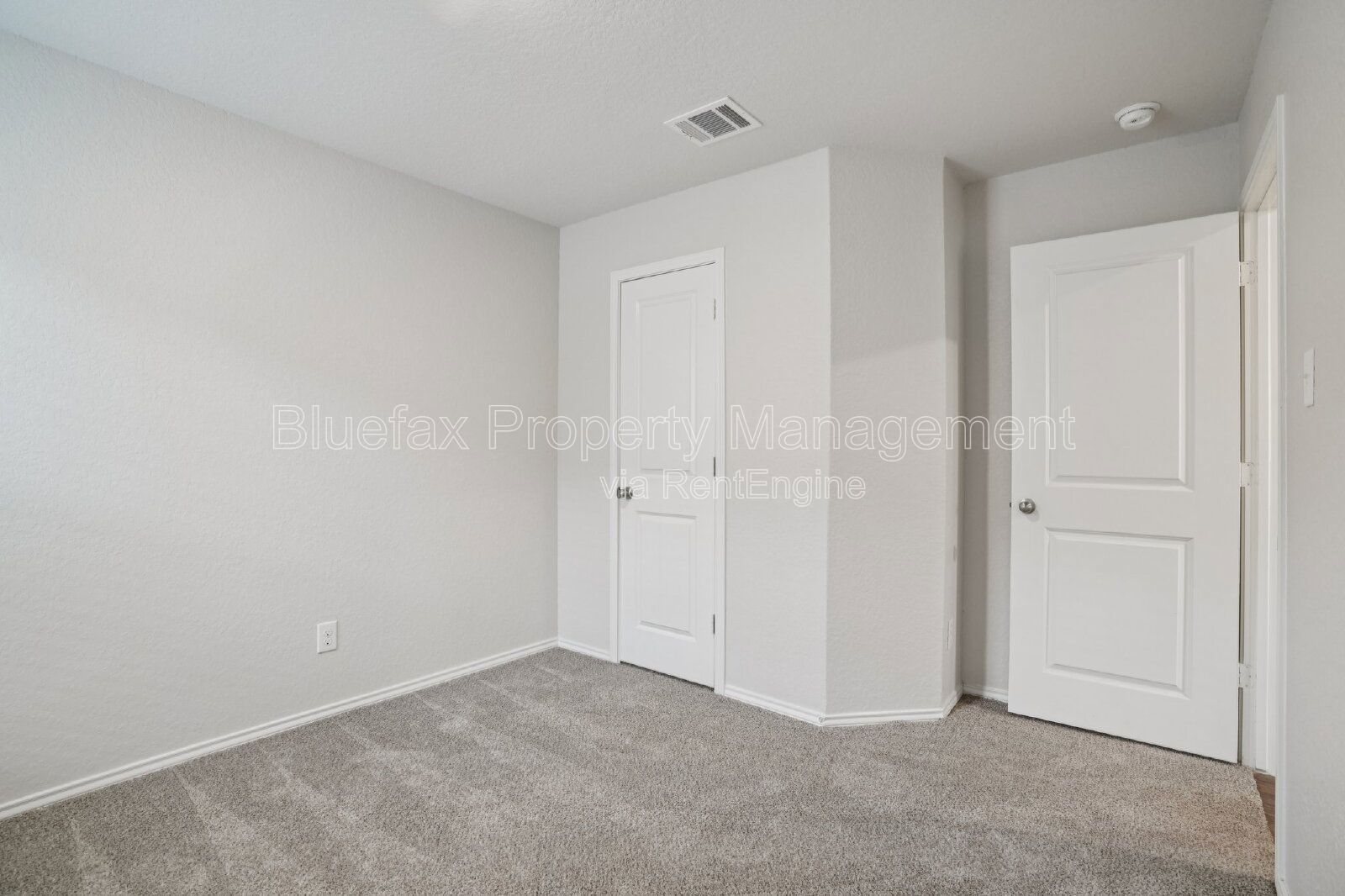 Cozy 1 Story Home in Stoney Creek - Easy Access to Hwy 90 - Large Fenced In Back Yard property image