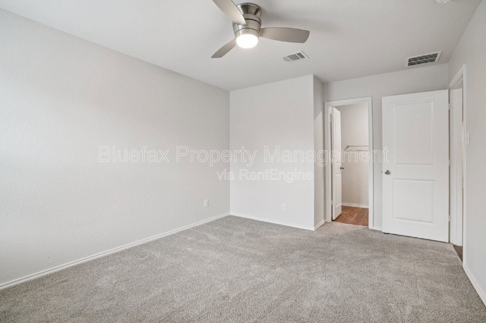 Cozy 1 Story Home in Stoney Creek - Easy Access to Hwy 90 - Large Fenced In Back Yard property image