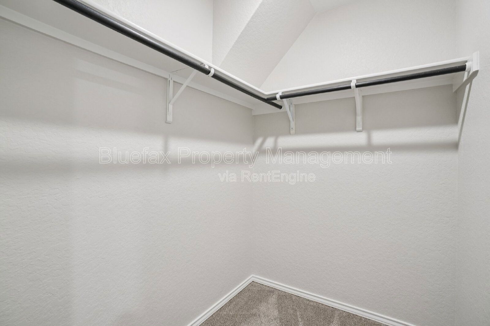 Cozy 1 Story Home in Stoney Creek - Easy Access to Hwy 90 - Large Fenced In Back Yard property image