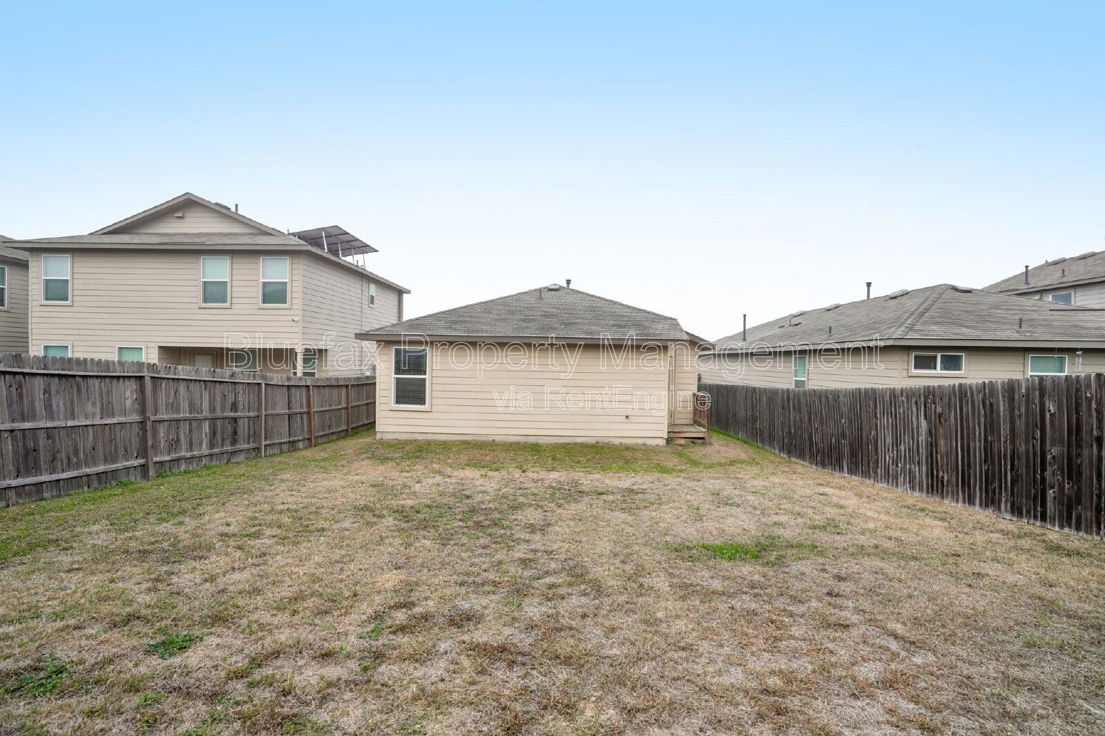 Cozy 1 Story Home in Stoney Creek - Easy Access to Hwy 90 - Large Fenced In Back Yard property image