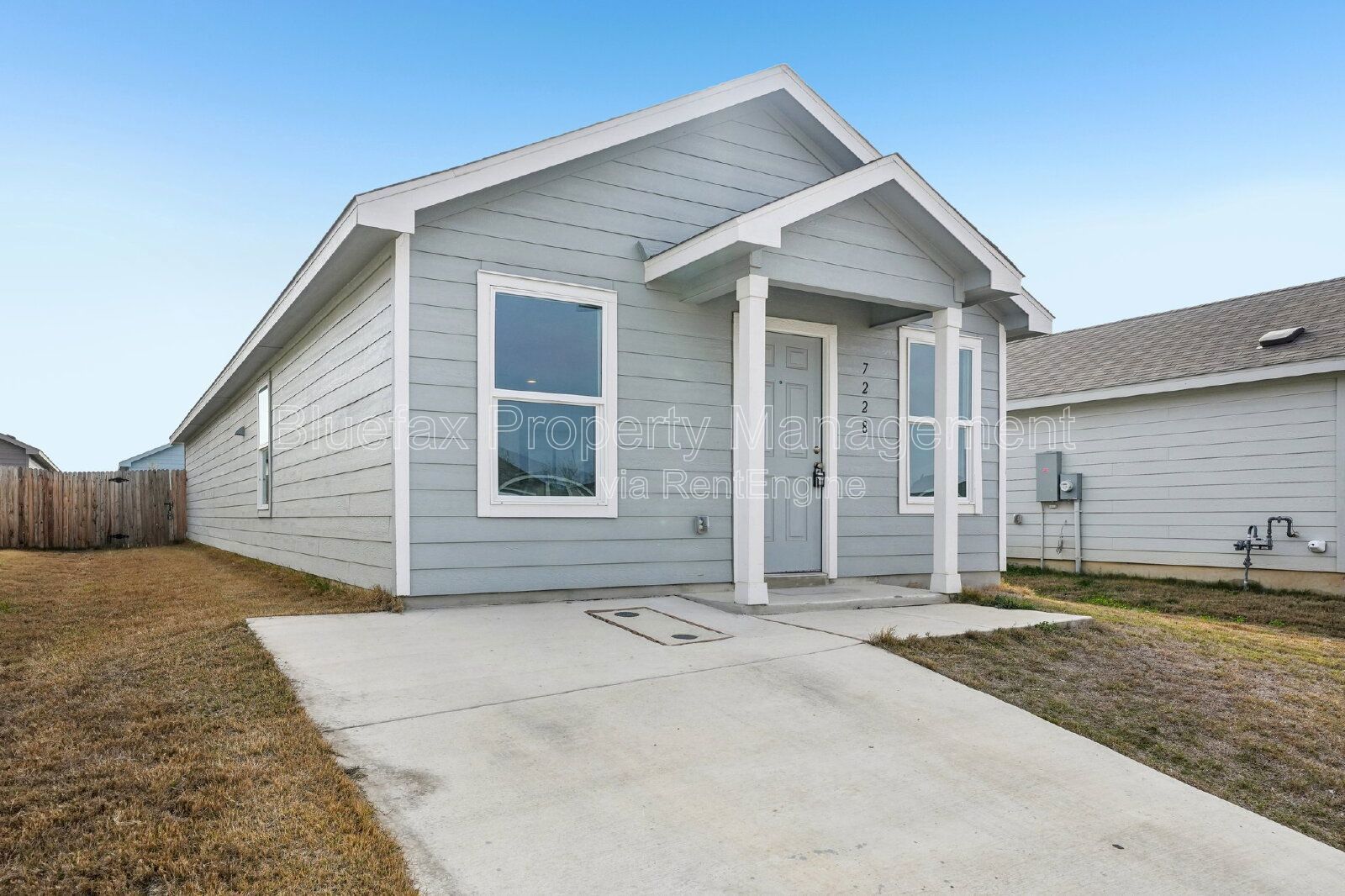 Cozy 3 Bedroom 2 Bath Home with Amazing Amenity Center property image