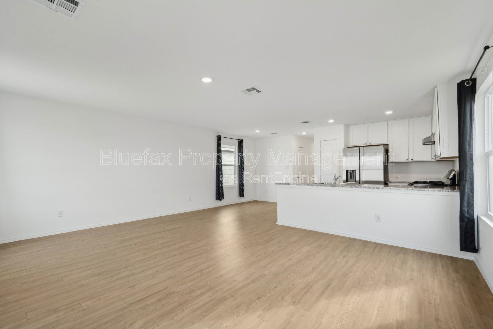 Cozy 3 Bedroom 2 Bath Home with Amazing Amenity Center property image