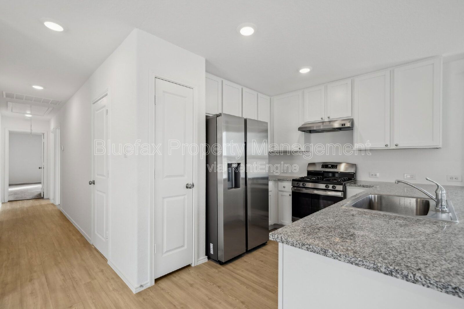 Cozy 3 Bedroom 2 Bath Home with Amazing Amenity Center property image