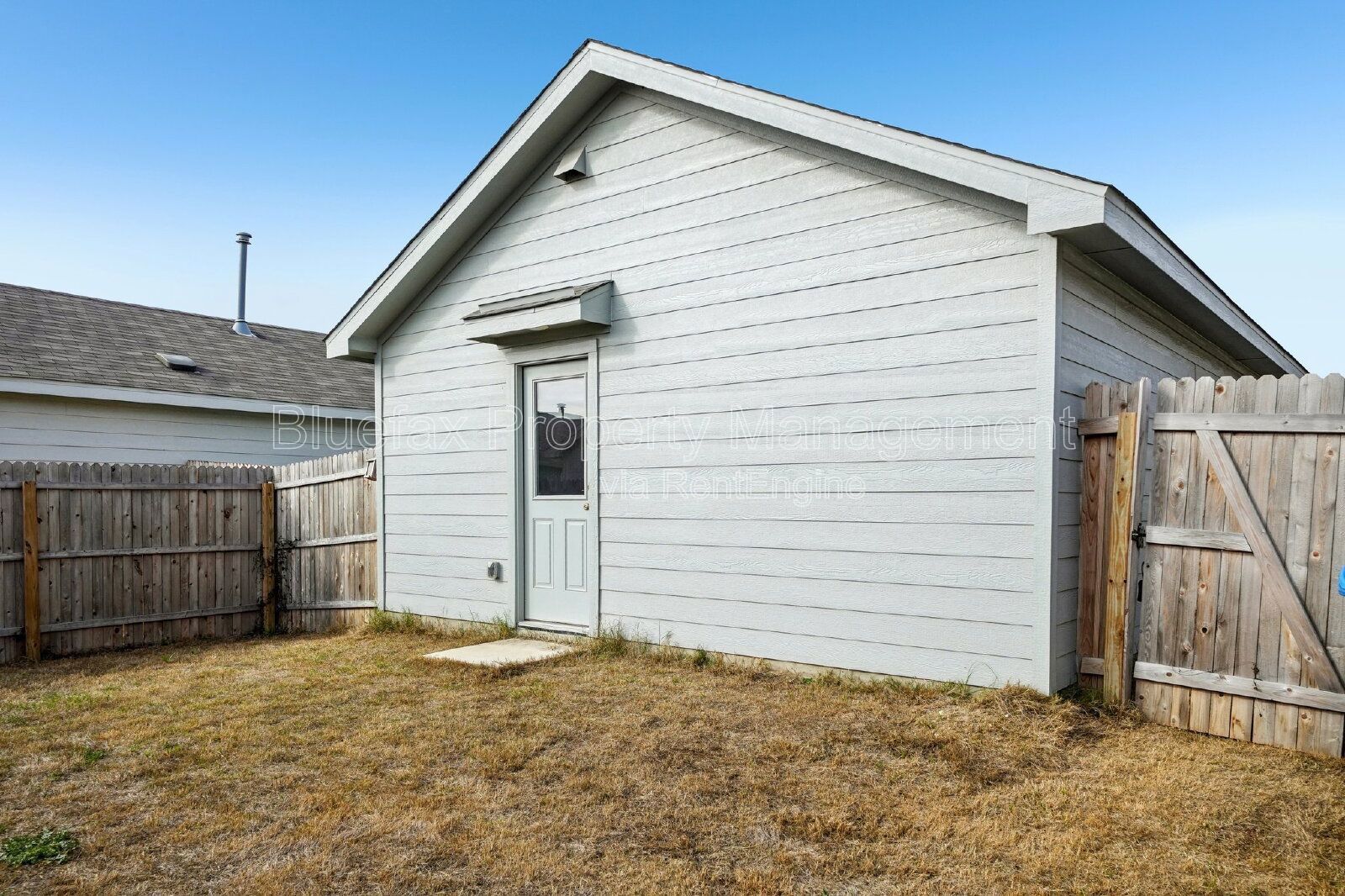 Cozy 3 Bedroom 2 Bath Home with Amazing Amenity Center property image