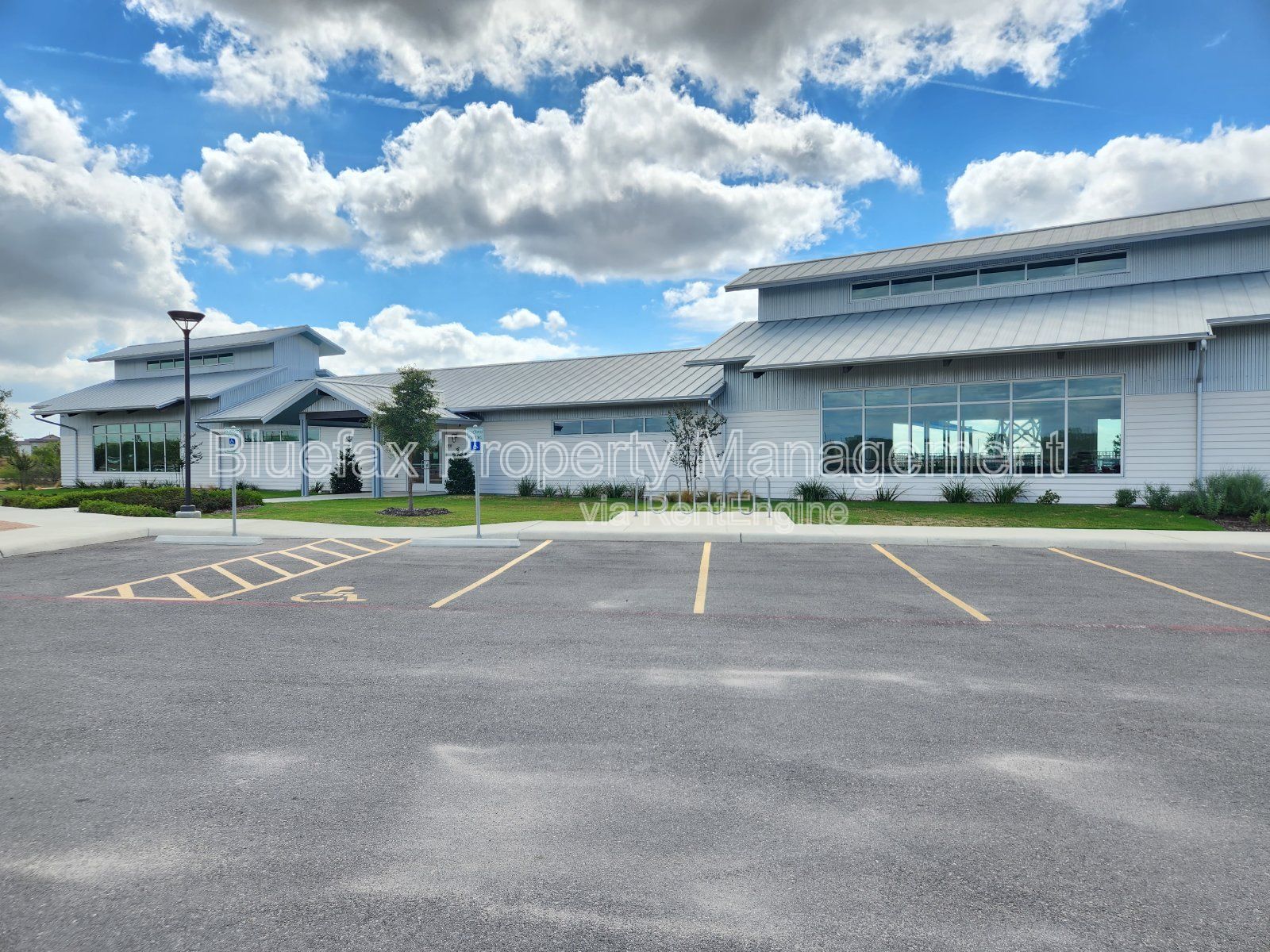 Cozy 3 Bedroom 2 Bath Home with Amazing Amenity Center property image