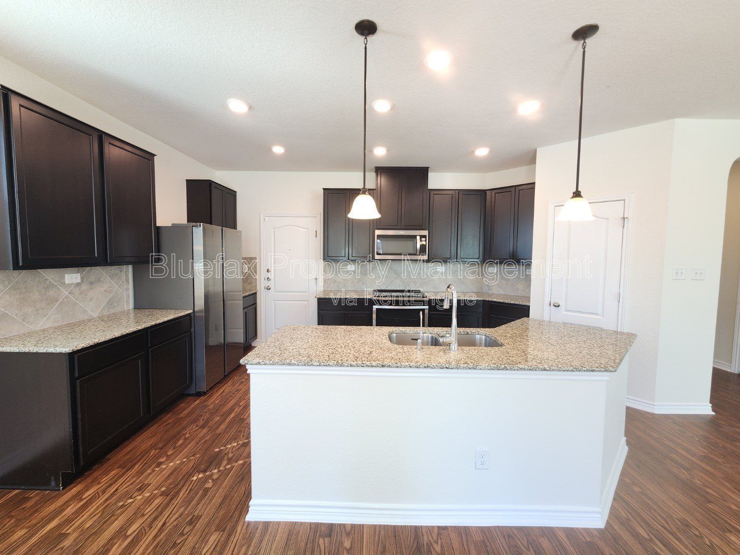 Spectacular 4 Bedroom 3 Bath Home in Converse, TX! Easy Access to IH-10, Fort Sam, and Randolph AFB. property image