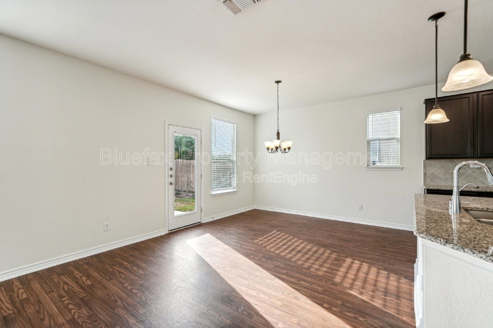 Spectacular 4 Bedroom 3 Bath Home in Converse, TX! Easy Access to IH-10, Fort Sam, and Randolph AFB. property image