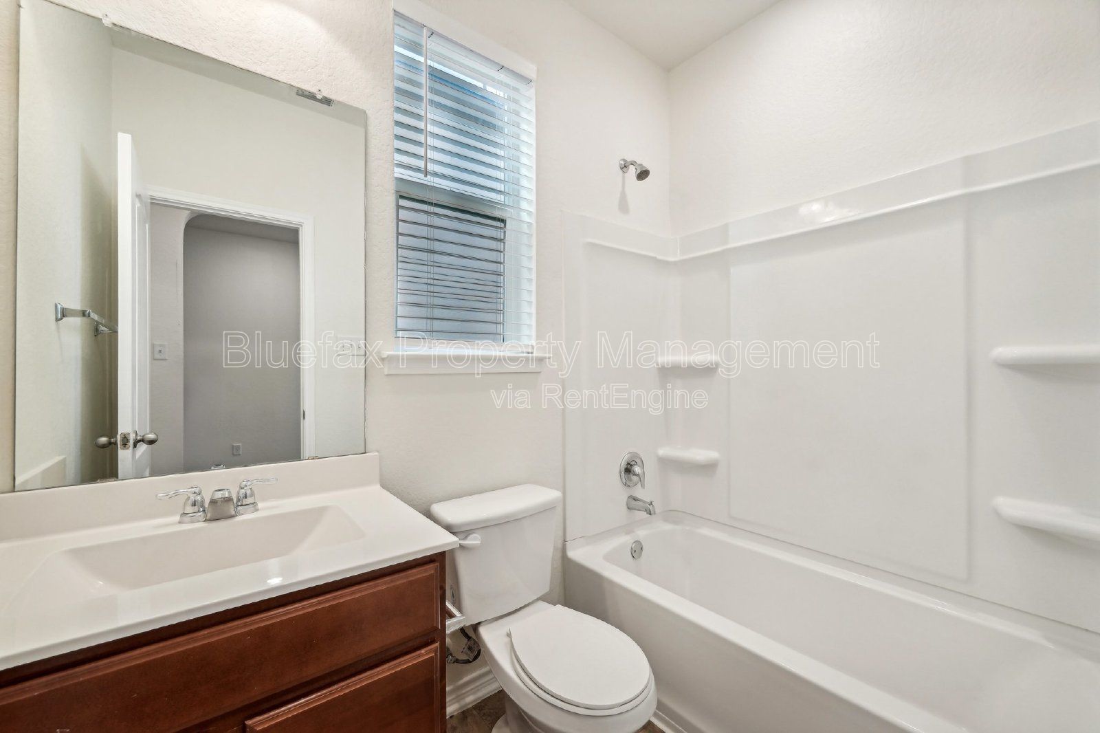 Spectacular 4 Bedroom 3 Bath Home in Converse, TX! Easy Access to IH-10, Fort Sam, and Randolph AFB. property image