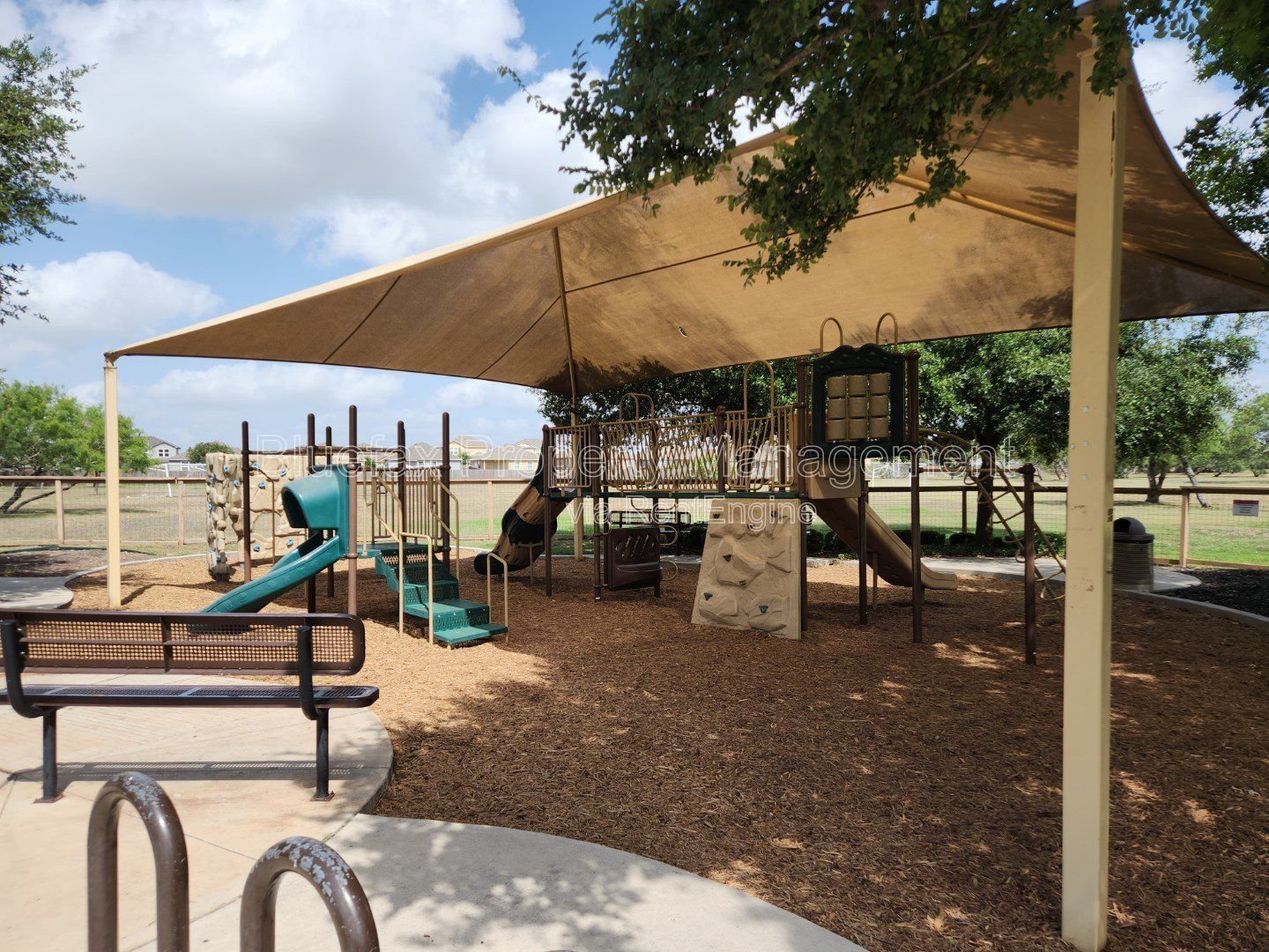 Spectacular 4 Bedroom 3 Bath Home in Converse, TX! Easy Access to IH-10, Fort Sam, and Randolph AFB. property image