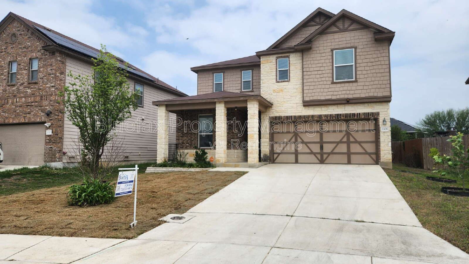 Spectacular 4 Bedroom 3 Bath Home in Converse, TX! Easy Access to IH-10, Fort Sam, and Randolph AFB. property image