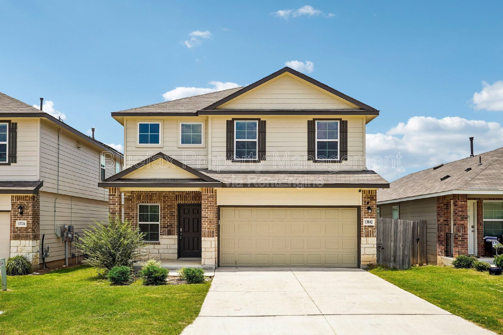 5 Bedrooms with 2 Amazing Amenity Centers! Refrigerator Included. property image