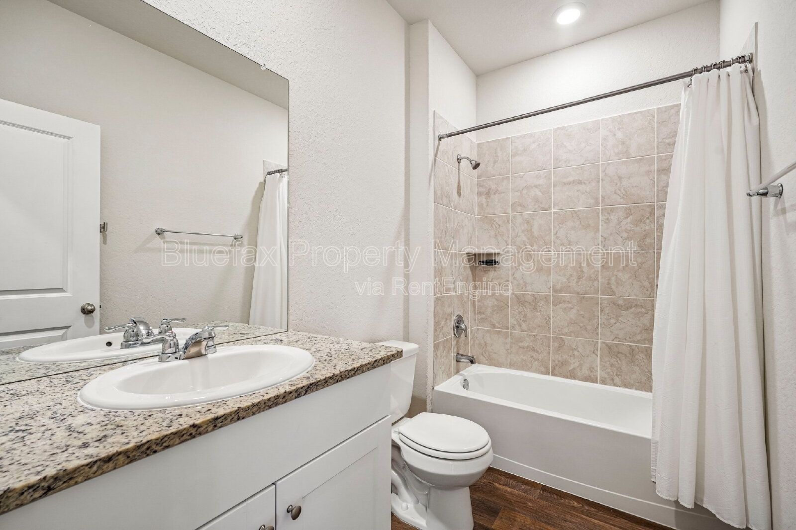5 Bedrooms with 2 Amazing Amenity Centers! Refrigerator Included. property image