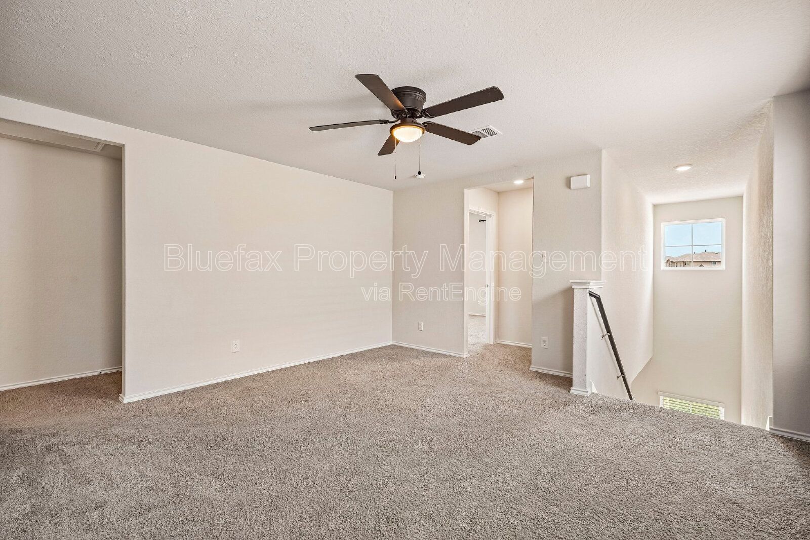 5 Bedrooms with 2 Amazing Amenity Centers! Refrigerator Included. property image