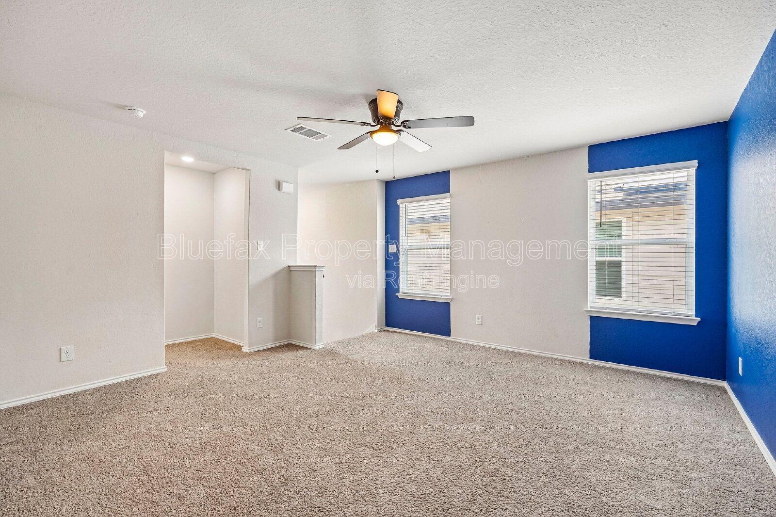 5 Bedrooms with 2 Amazing Amenity Centers! Refrigerator Included. property image