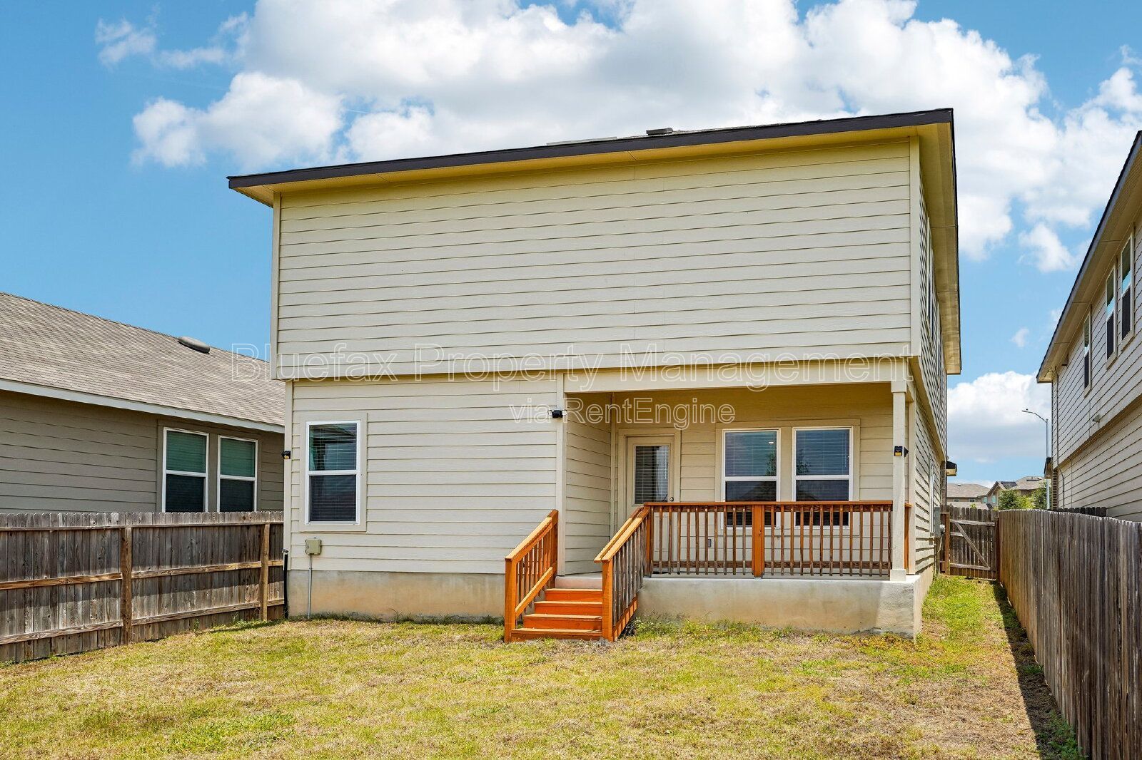5 Bedrooms with 2 Amazing Amenity Centers! Refrigerator Included. property image
