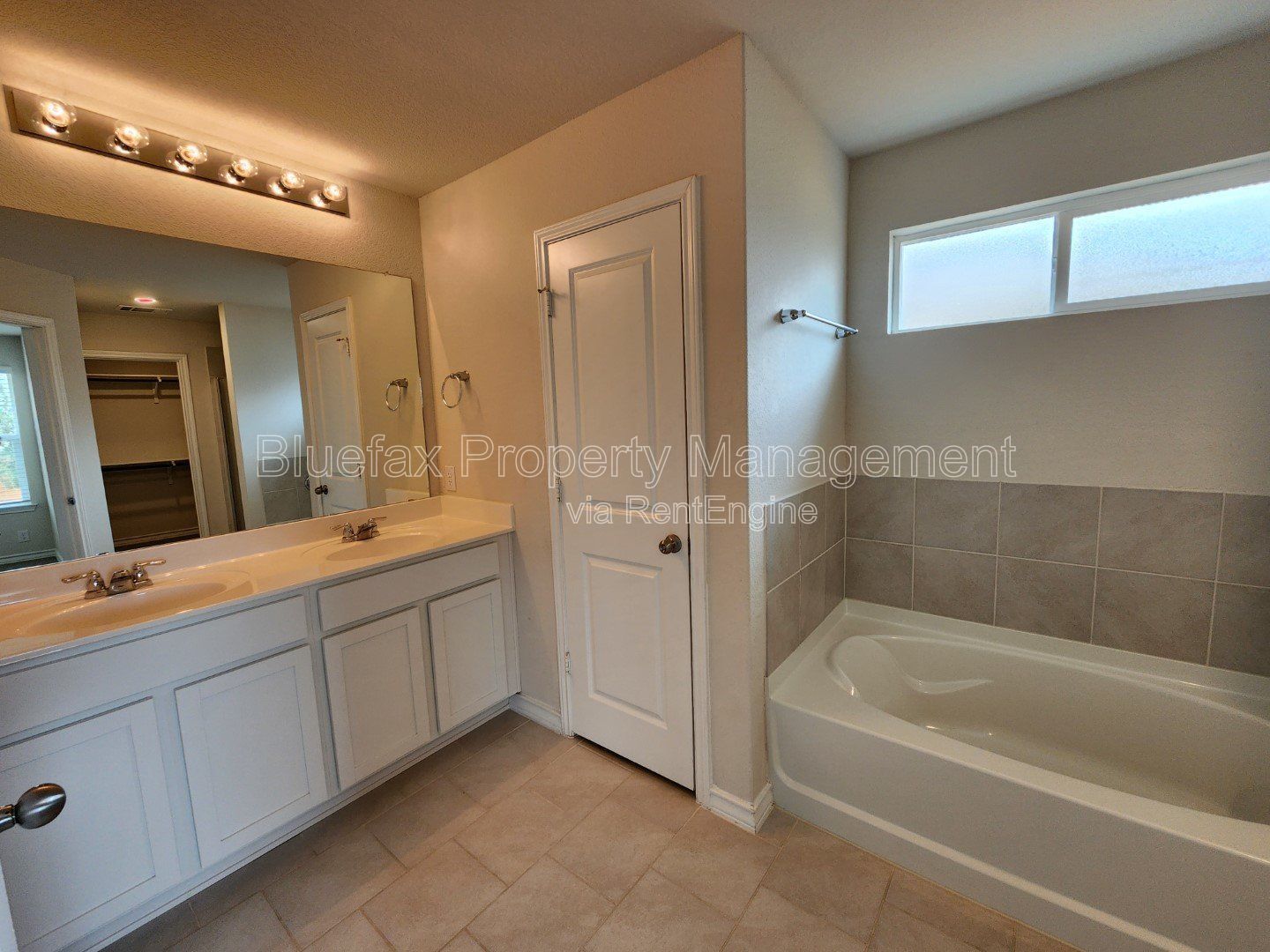 Beautiful One Story 4 Bedroom Home with GREAT AMENITY CENTER. Easy Access to Hwy 90 / Minutes to Lackland AFB . property image