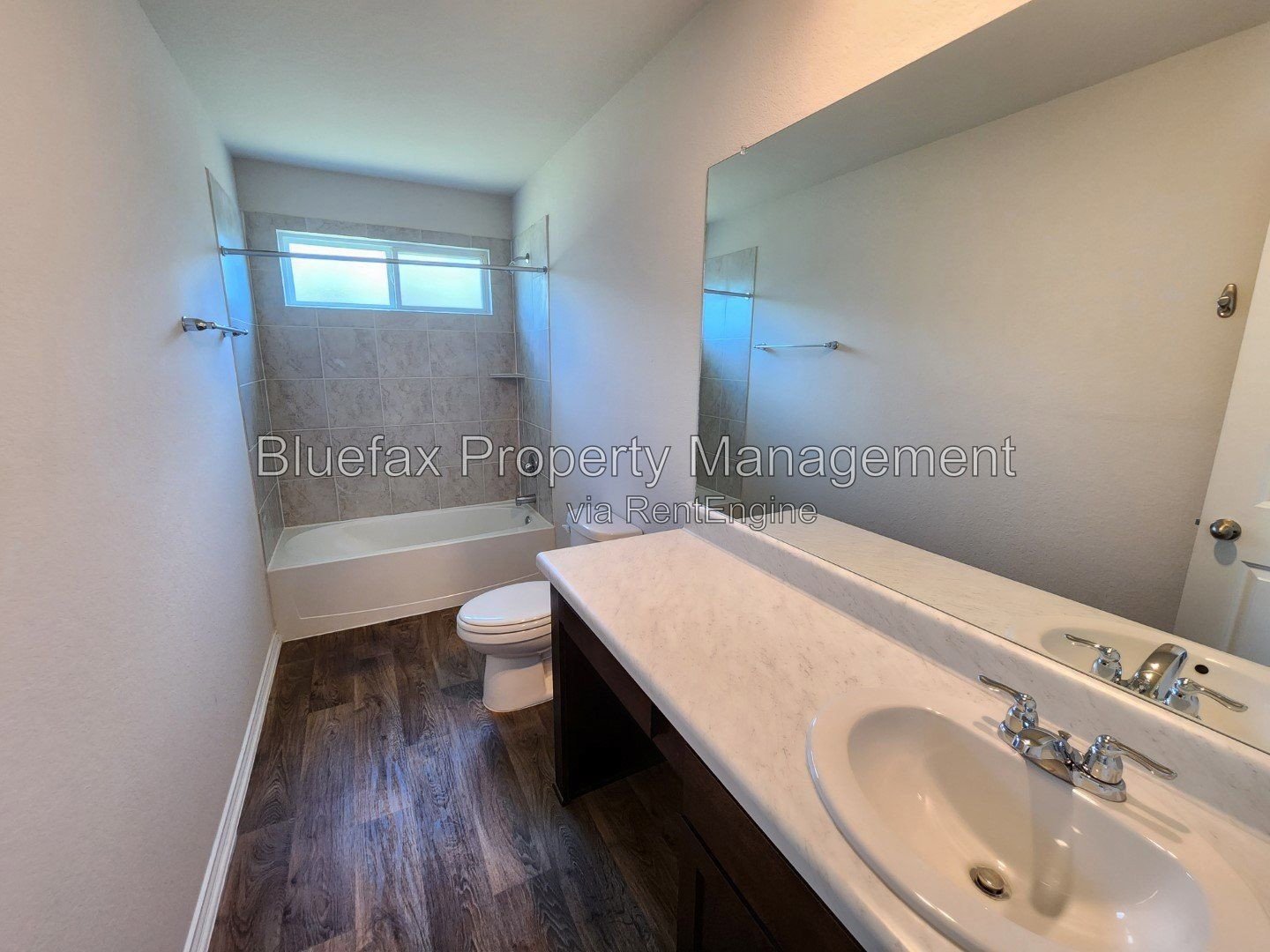 Great 1 Story Home with Awesome Amenity Center that includes a Pond w Pier, Work Out Room, Tennis, Pool w Splash Pad, Tennis, Basketball and Park! property image