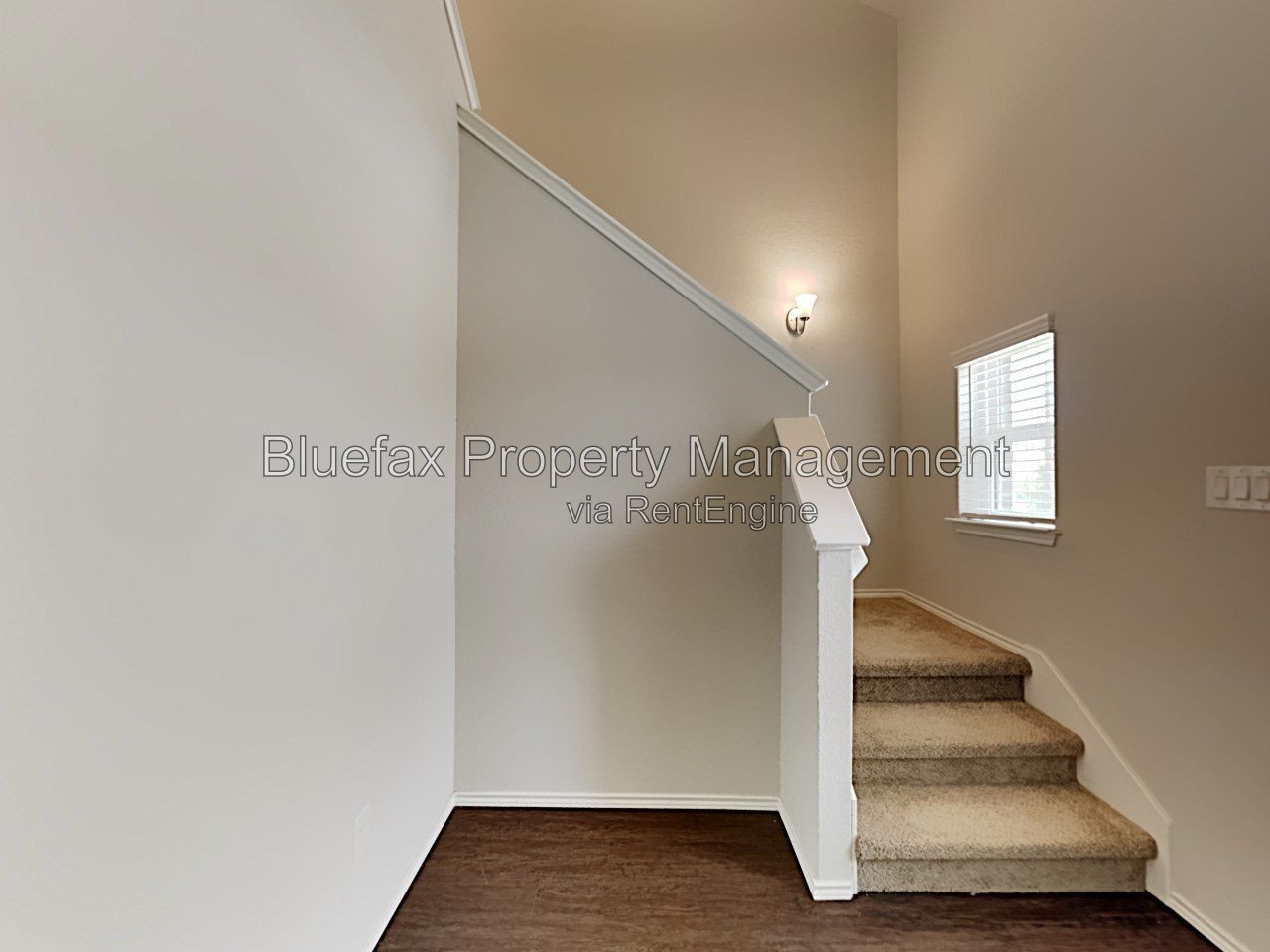 Pet Friendly & Beautiful Home with a HUGE Backyard. Refrigerator, Washer & Dryer Included! property image