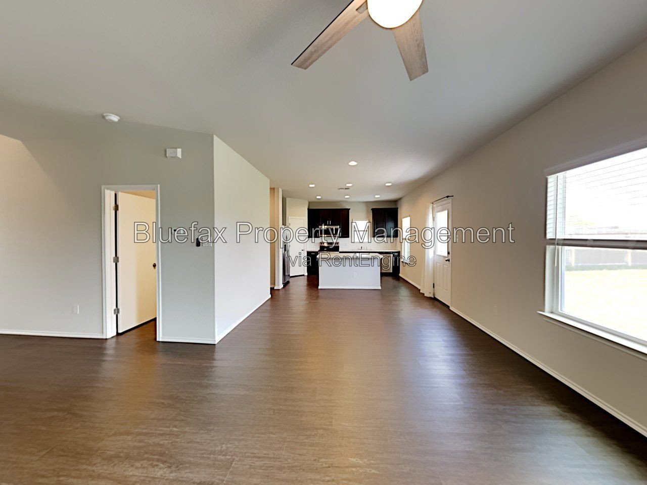 Pet Friendly & Beautiful Home with a HUGE Backyard. Refrigerator, Washer & Dryer Included! property image