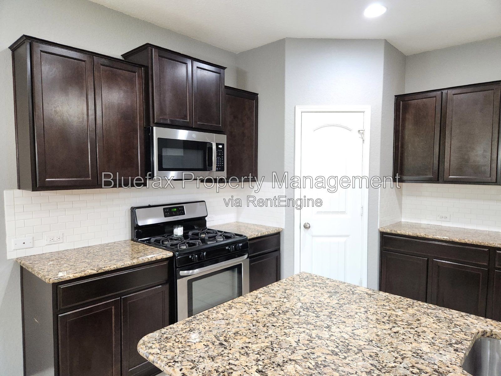 Wonderul 4 BR One Story Home at Redbird Ranch with All Tile / Wood Flooring! property image