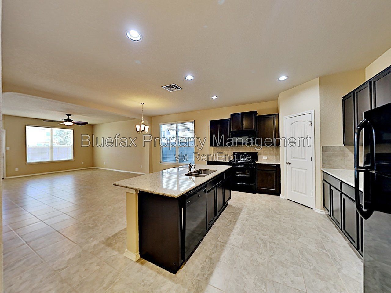 1 Story 4 Bedroom Home in Remuda Ranch property image
