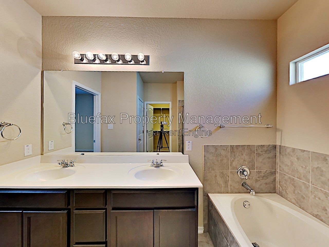 1 Story 4 Bedroom Home in Remuda Ranch property image