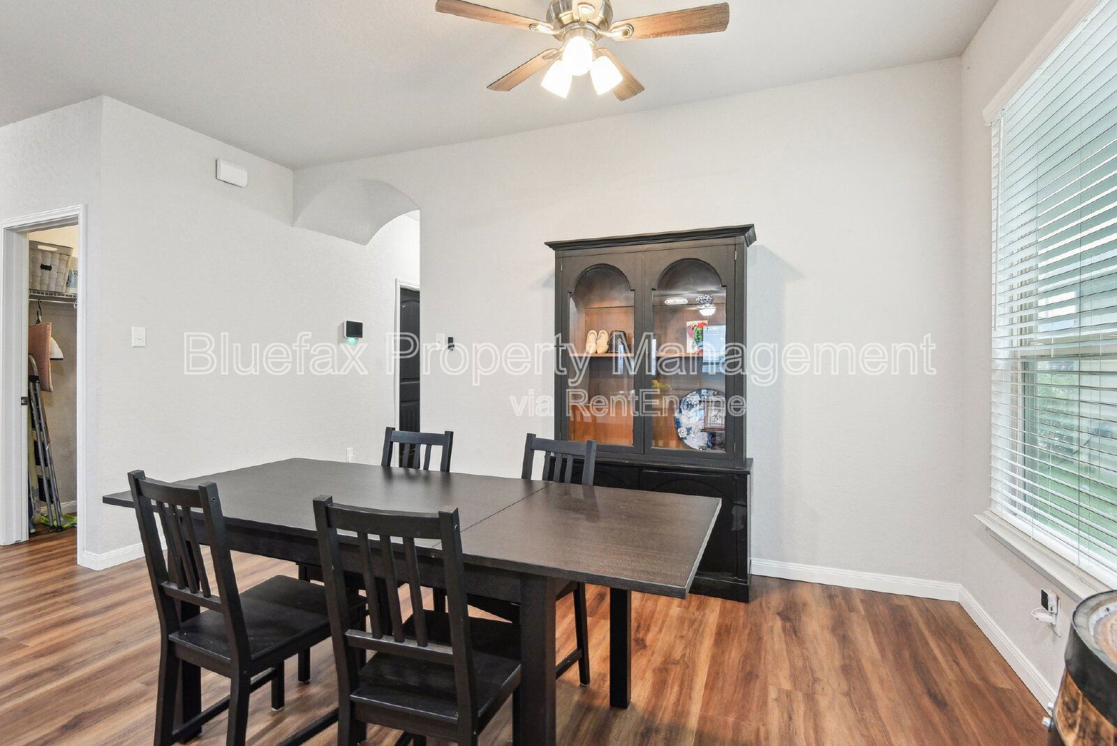 Welcome to stunning 4/3/2 home in the sought after Summerhill neighborhood. property image