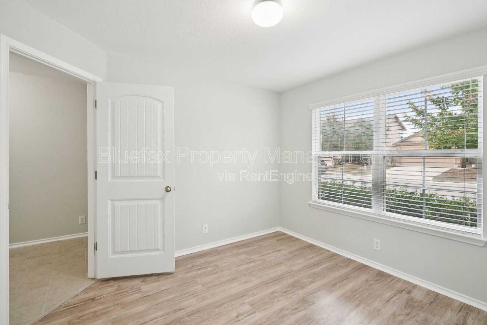 1 Story Home with Beautiful Custom Decks and Amazing HOA Amenity Center property image