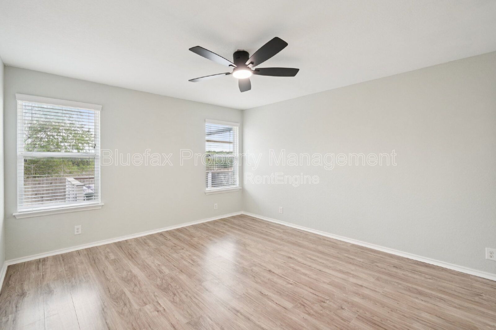 1 Story Home with Beautiful Custom Decks and Amazing HOA Amenity Center property image