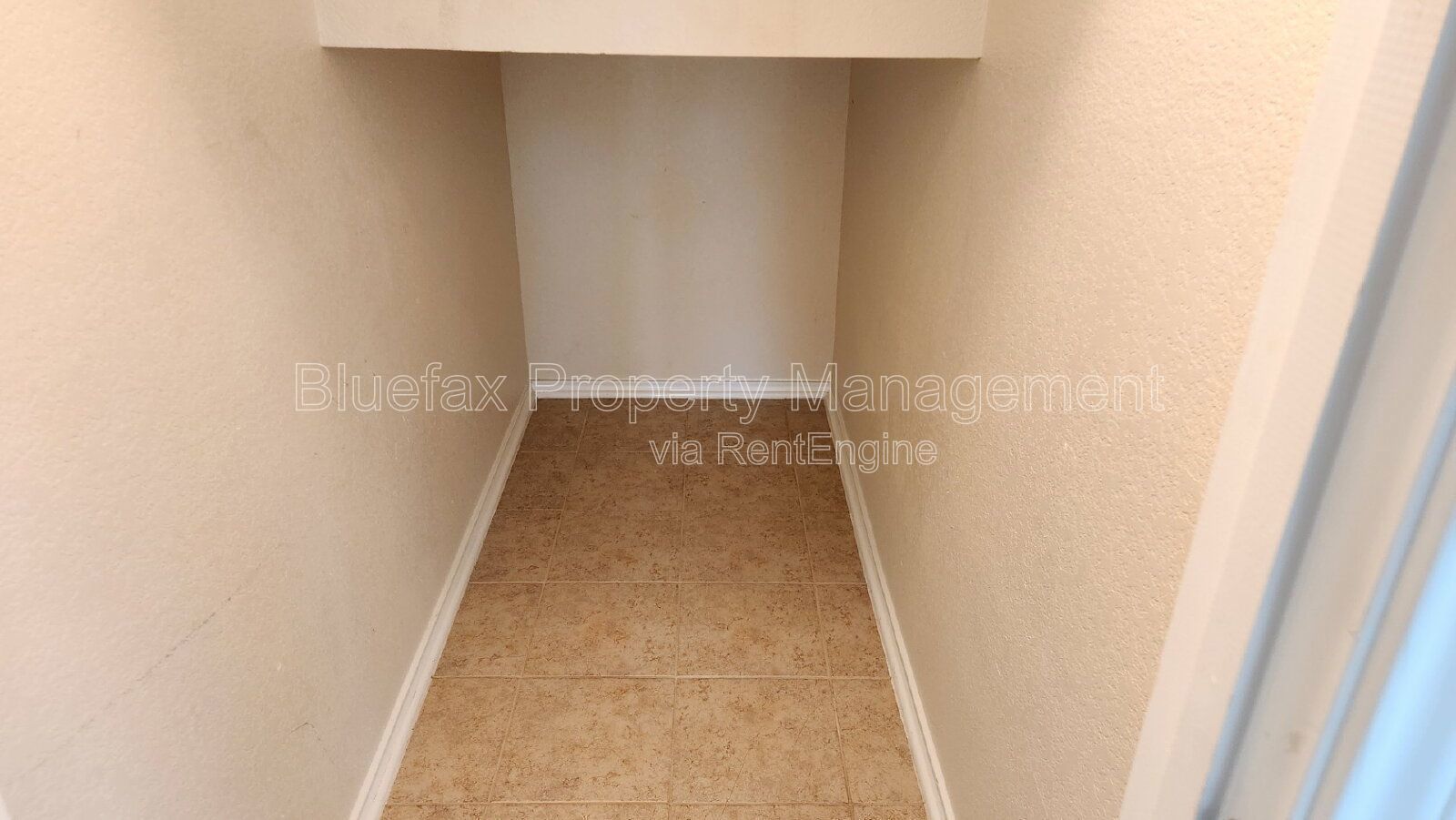 Day Sleeper Friendly 3 Bedroom Home with Easy access to Hwy 90, Loop 1604 & Lackland AFB. property image