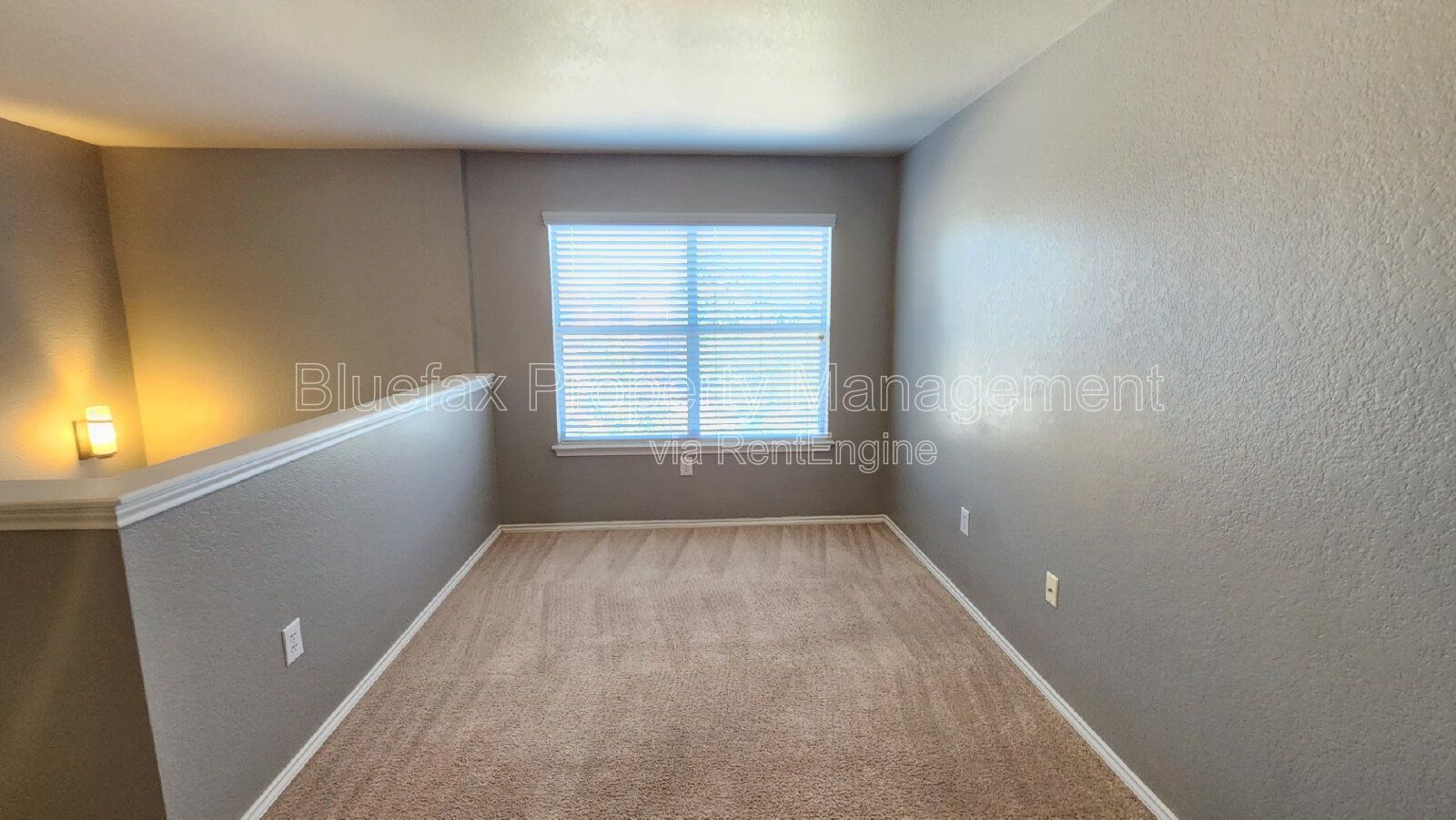 Day Sleeper Friendly 3 Bedroom Home with Easy access to Hwy 90, Loop 1604 & Lackland AFB. property image