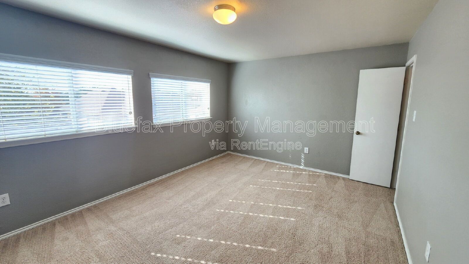 Day Sleeper Friendly 3 Bedroom Home with Easy access to Hwy 90, Loop 1604 & Lackland AFB. property image