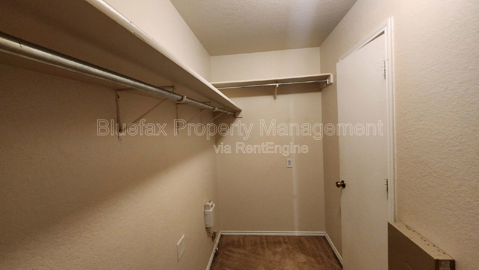 Day Sleeper Friendly 3 Bedroom Home with Easy access to Hwy 90, Loop 1604 & Lackland AFB. property image