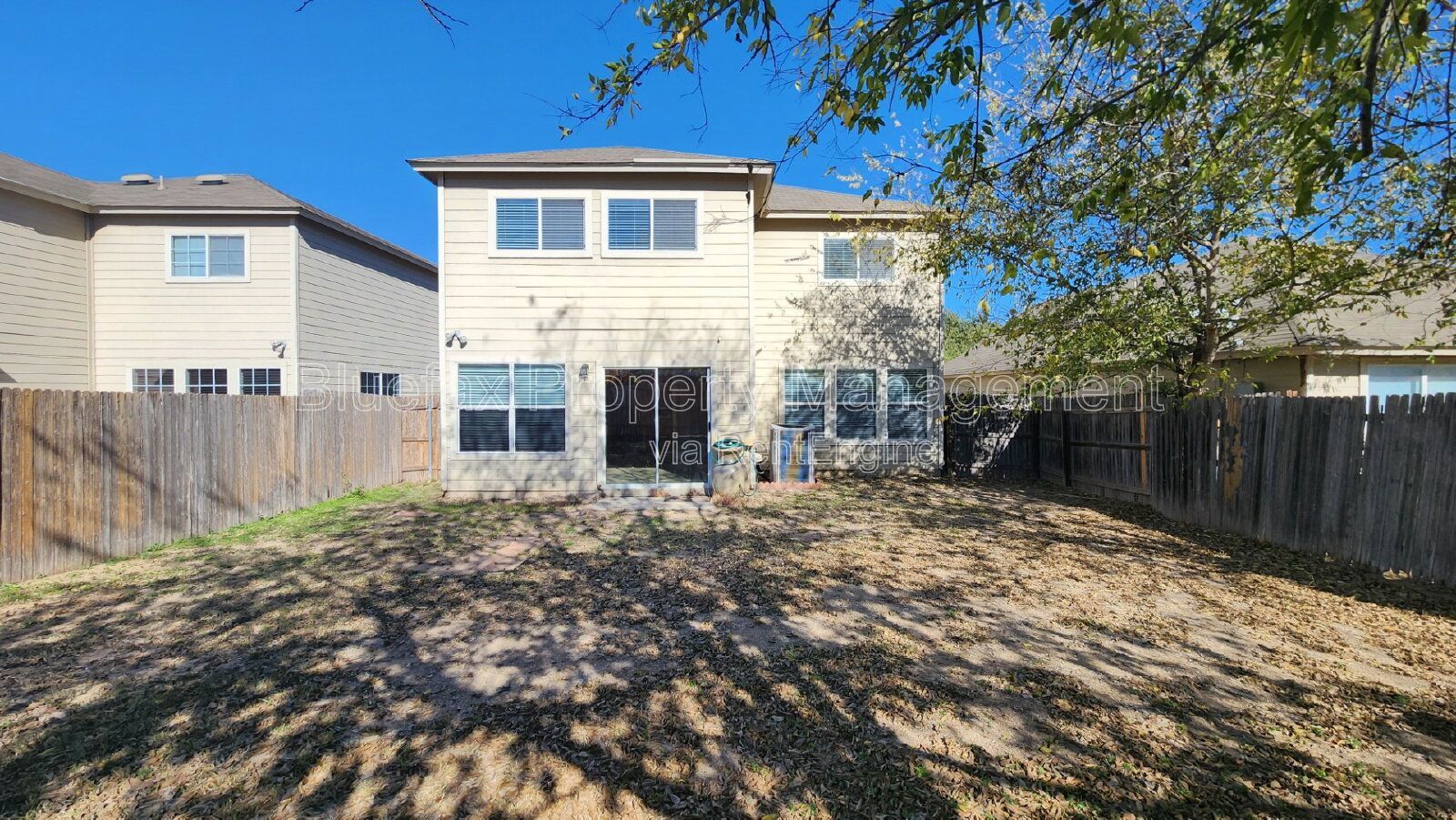 Day Sleeper Friendly 3 Bedroom Home with Easy access to Hwy 90, Loop 1604 & Lackland AFB. property image